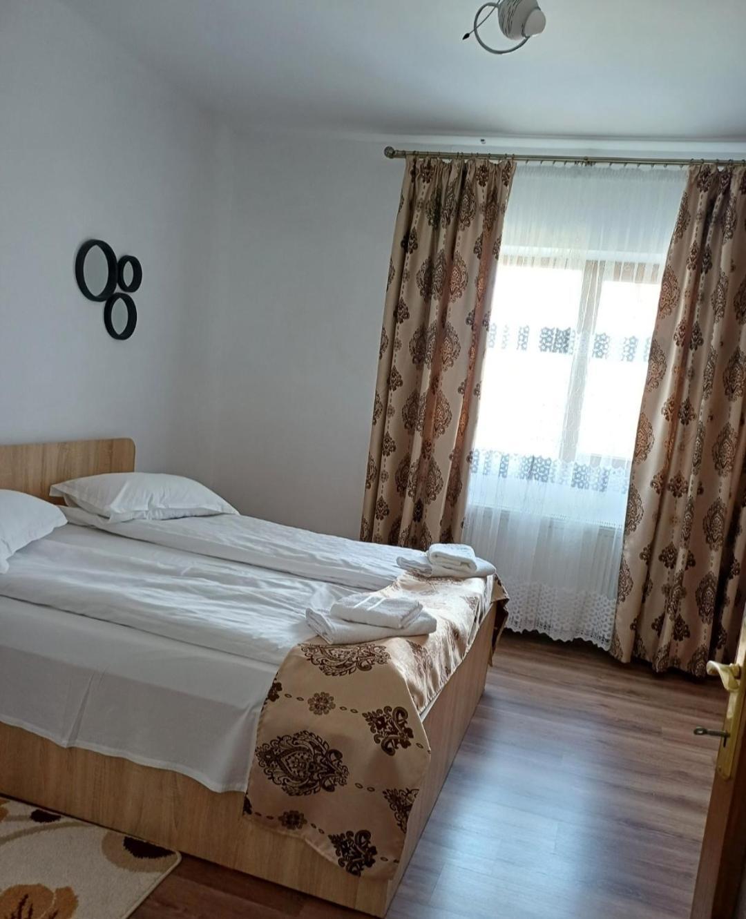 Casa Monica Guest House Dragus Room photo